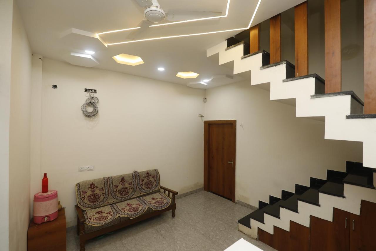 Hotel Garima Ujjain Exterior photo